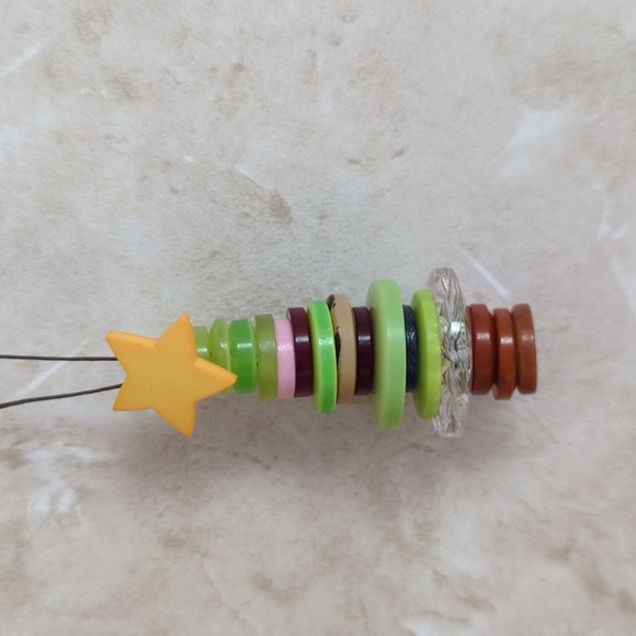 Hand Crafted Button Christmas Tree Decoration Ornament for holiday winter season - Picture 3 of 6